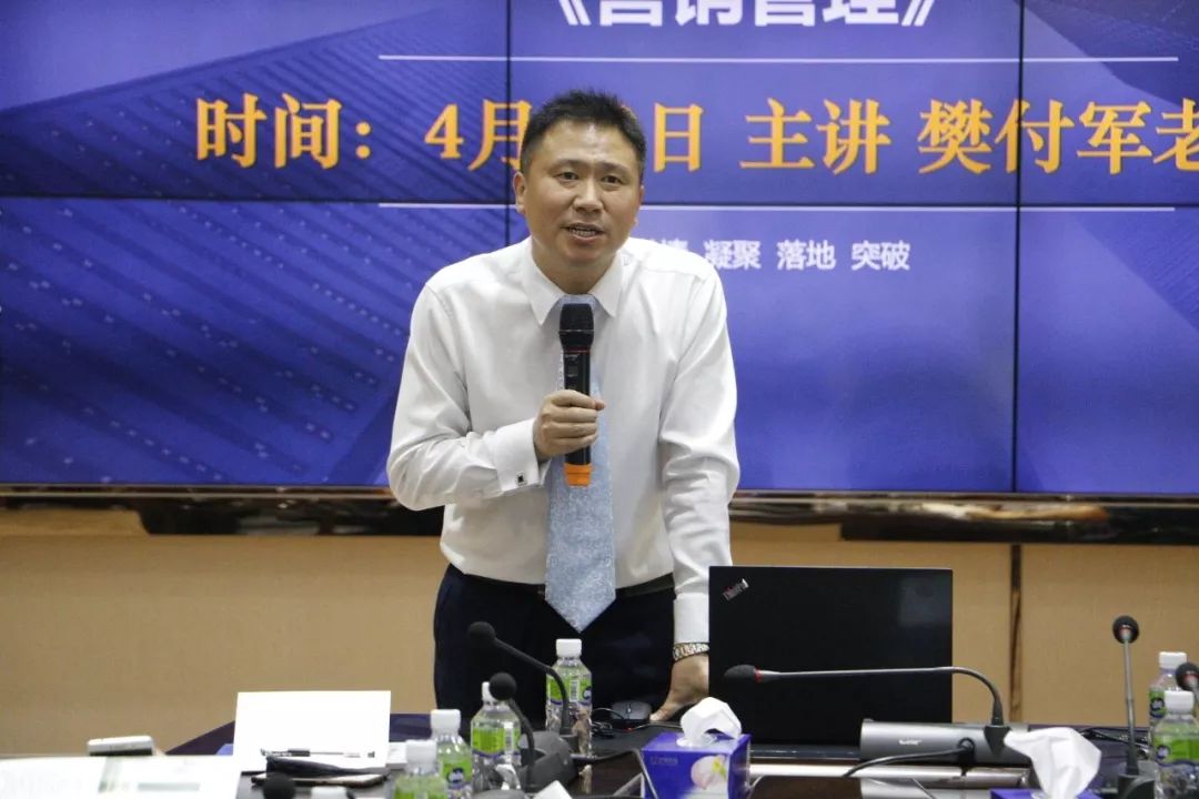 齊心創(chuàng)佳績(jī) 奮進(jìn)新時(shí)代！海天電子二十周年慶典活動(dòng)圓滿落幕 ! !